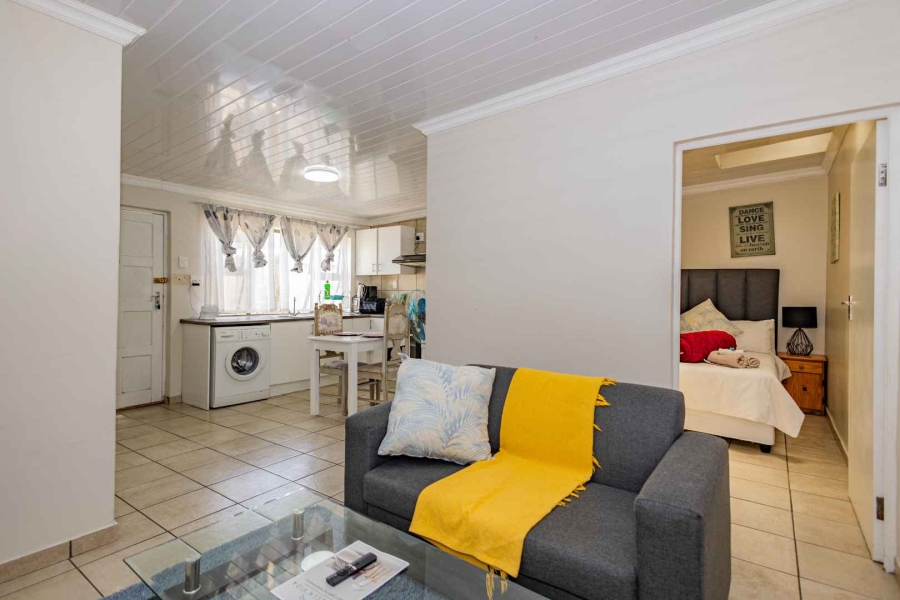 To Let 1 Bedroom Property for Rent in Oakdale Western Cape